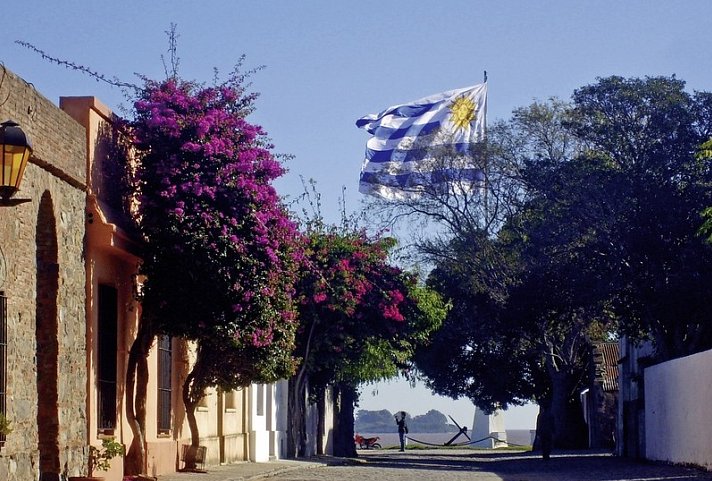 Colonia del Sacramento & Montevideo