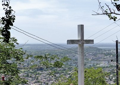 Geheimnisse des Ostens Holguin