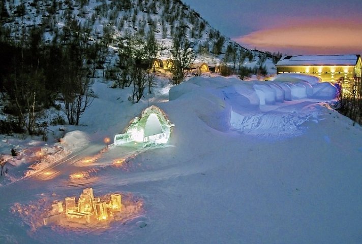 Lapplands Highlights, Polarlicht, Postschiff und Snowhotel