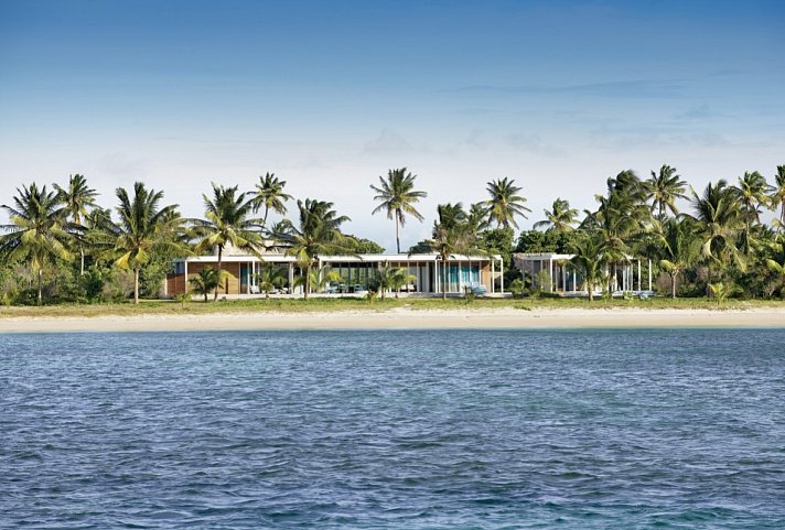 Time + Tide Jetset Safari