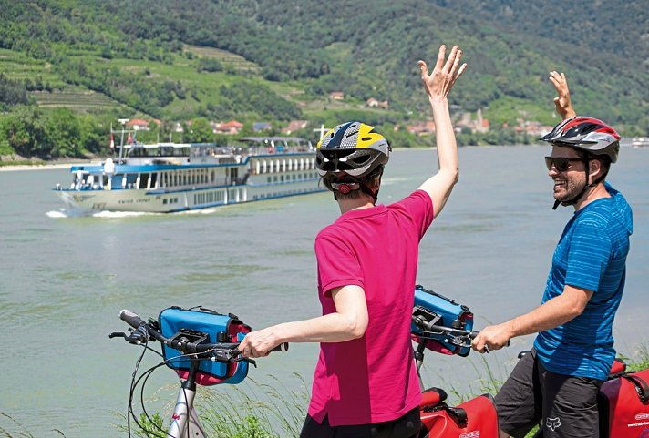 MS Swiss Crown – Donauwalzer