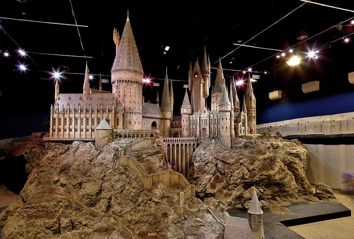 Warner Bros. Studio Tour - The Making of Harry Potter