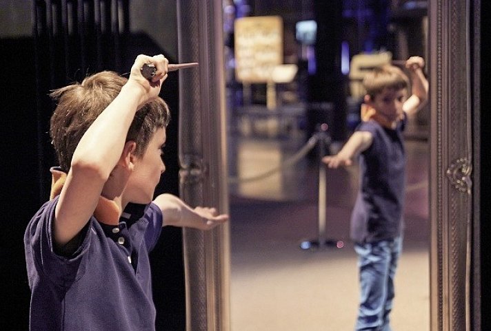 Warner Bros. Studio Tour - The Making of Harry Potter