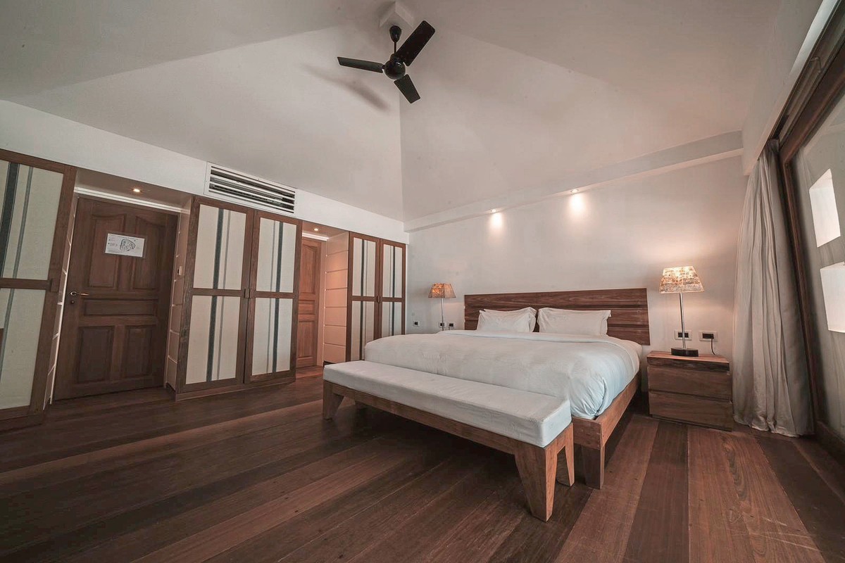 ananea Diamonds Athuruga