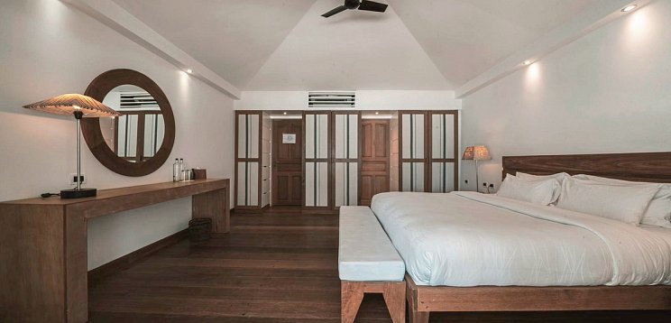 ananea Diamonds Athuruga