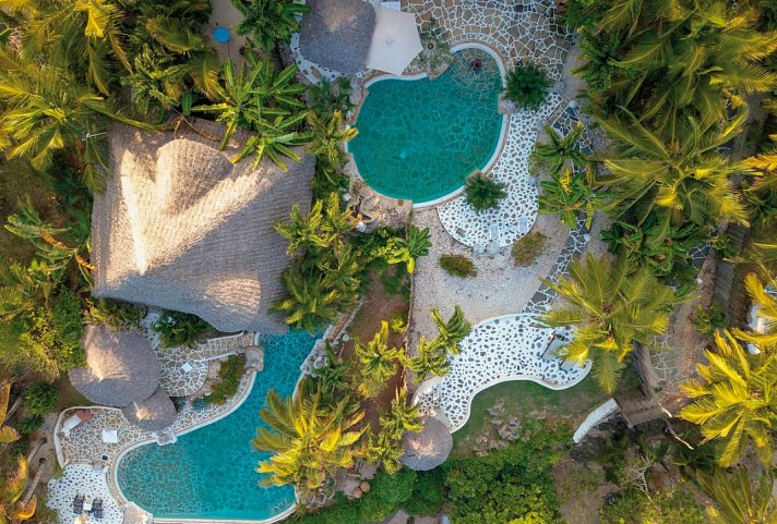 Mahali Mzuri & Msambweni Beach House