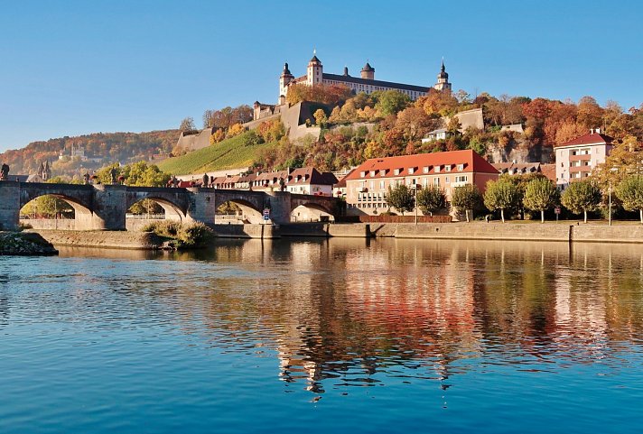 Die Bocksbeutelstraße - eine Reise zum Frankenwein