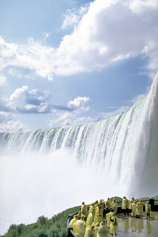 Niagarafälle & Outlet Shopping (2 Tage)