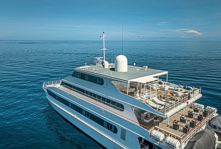 Four Seasons Explorer