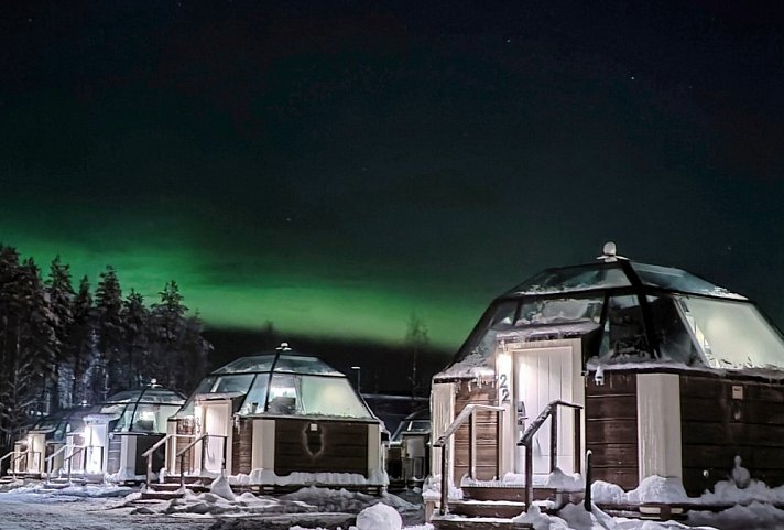 Polarlichtjagd im SnowHotel