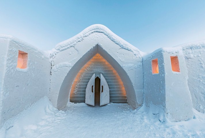 Polarlichtjagd im SnowHotel
