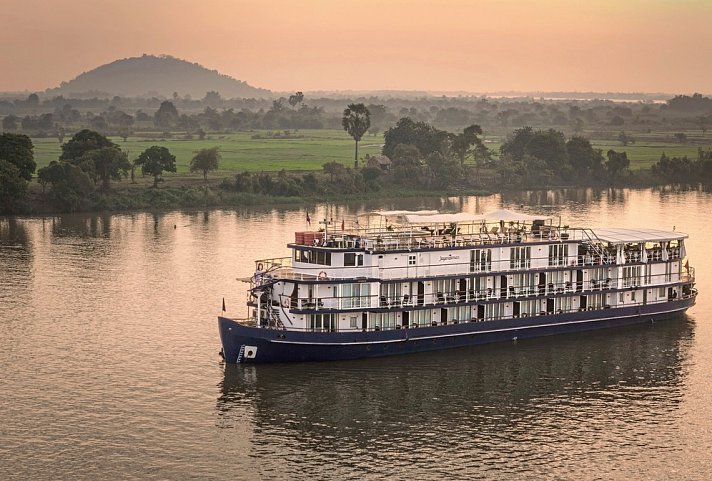 Heritage Line (Jayavarman, Ho Chi Minh Stadt - Siem Reap)