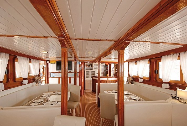 Riva Kreuzfahrt ab/bis Trogir