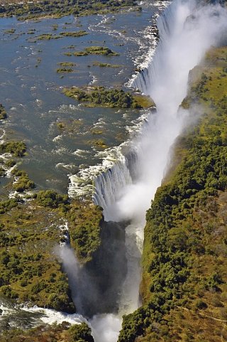 Viktoria Fälle & Safari Abenteuer ab Victoria Falls/bis Kasane