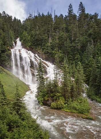 Journey through the Clouds - Rocky Mountaineer (Jasper - Vancouver)