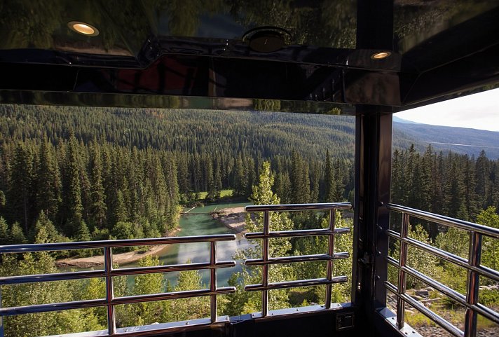 Journey through the Clouds - Rocky Mountaineer (Jasper - Vancouver)