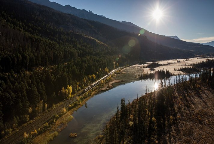 Journey through the Clouds - Rocky Mountaineer (Jasper - Vancouver)