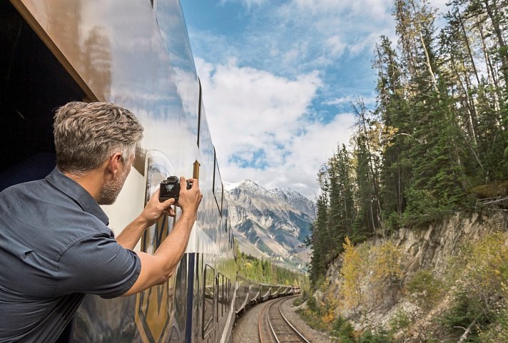 First Passage to the West - Rocky Mountaineer (ab Banff)