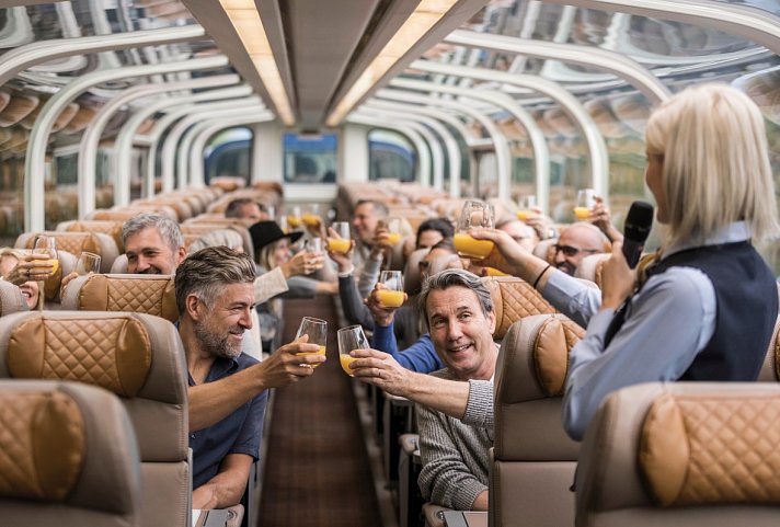 First Passage to the West - Rocky Mountaineer (ab Banff)