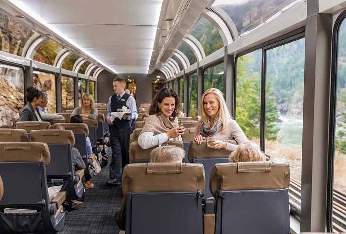 First Passage to the West - Rocky Mountaineer (ab Banff)