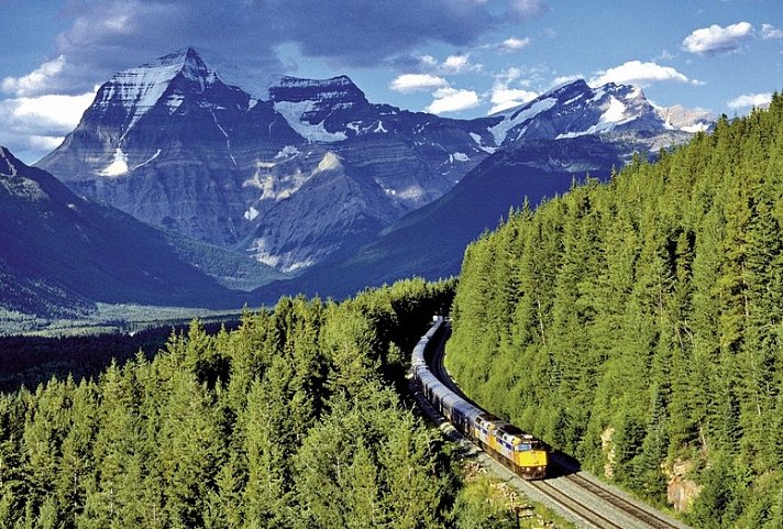 VIA Rail - The Canadian (Toronto-Vancouver)
