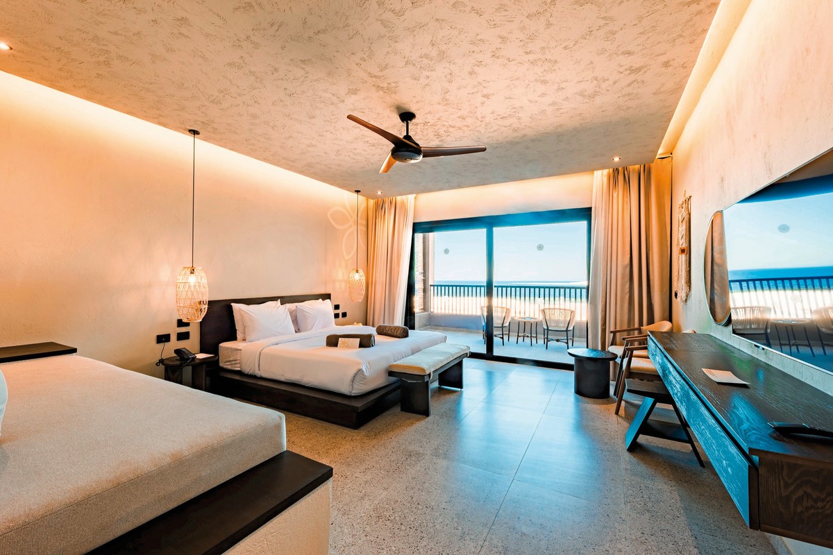 Sentido Naga Bay