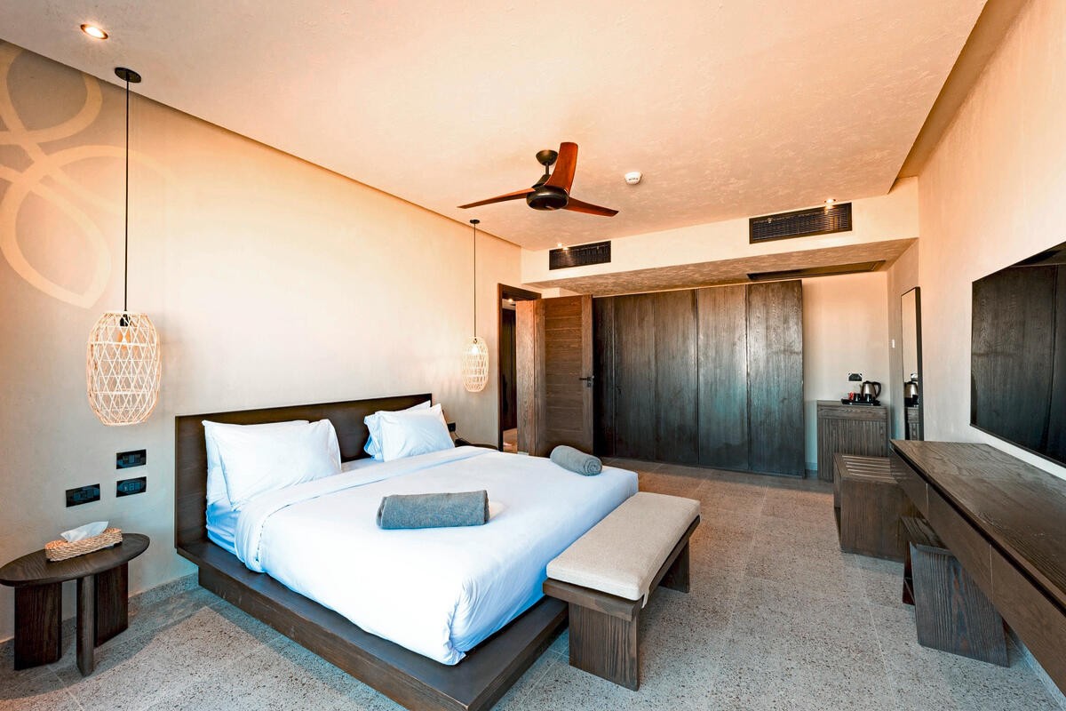 Sentido Naga Bay