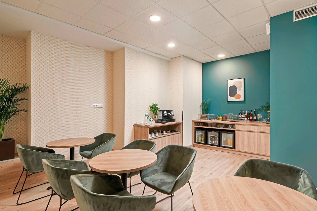 Hotel Costa Málaga by Pierre & Vacances (adults recommended)