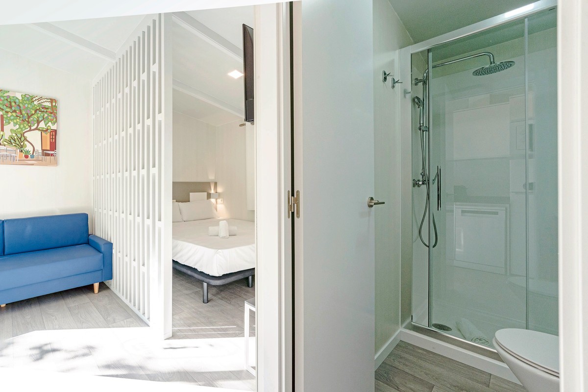 Costa del Sol Glamping Village