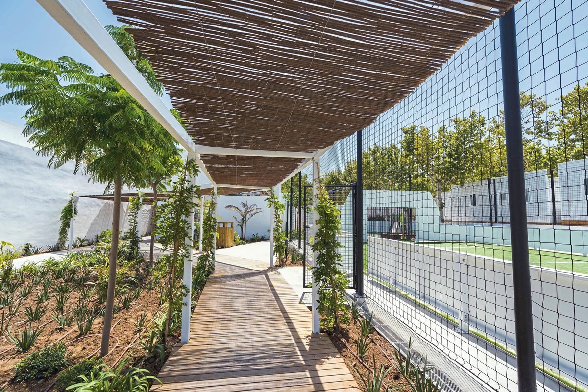 Costa del Sol Glamping Village