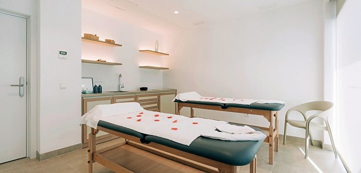 Costa del Sol Glamping Village