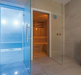 Costa del Sol Glamping Village