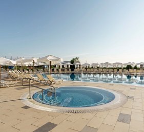 Alua Helios Bay