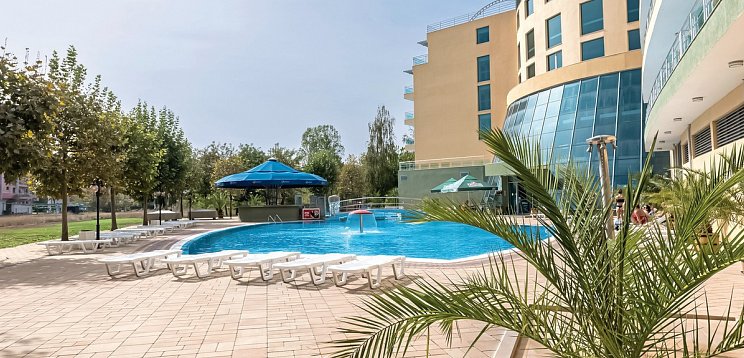Ivana Palace