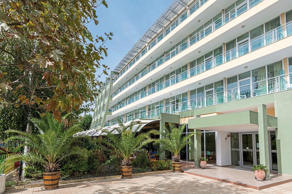 Ivana Palace