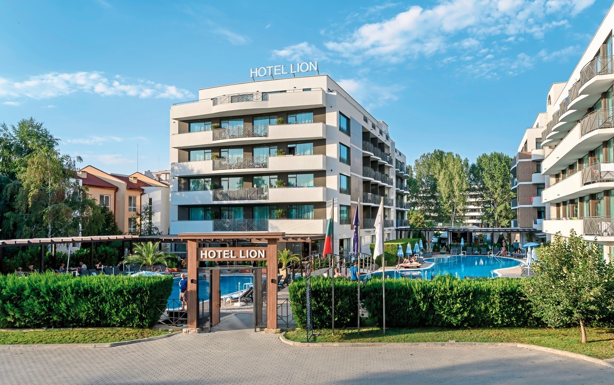 Lion Sunny Beach