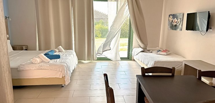 Likithos Hotel