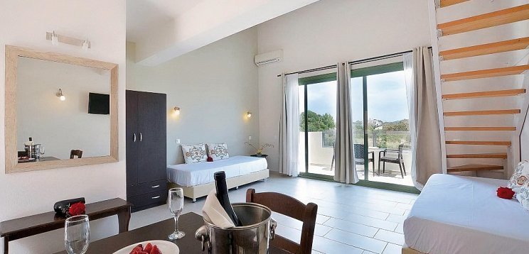 Likithos Hotel