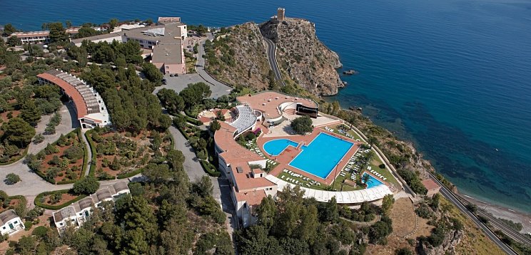 Hotel & Resort Torre Normanna