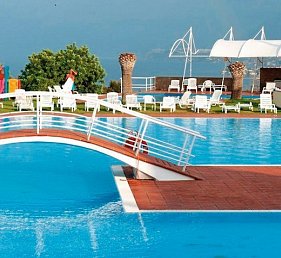 Hotel & Resort Torre Normanna