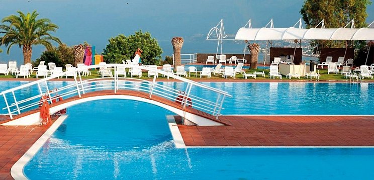 Hotel & Resort Torre Normanna