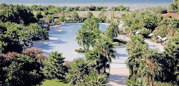 MClub Acacia Resort