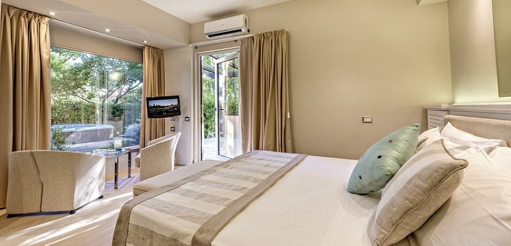 MClub Acacia Resort