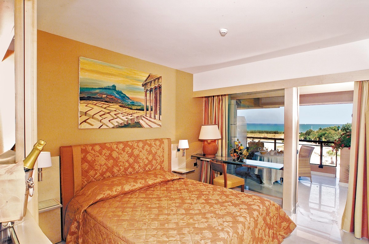 MClub Acacia Resort
