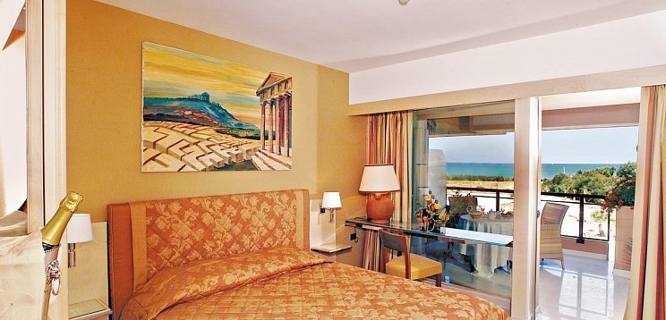 MClub Acacia Resort