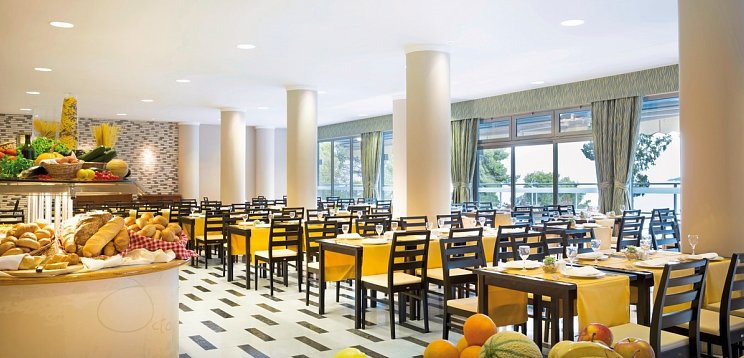Aminess Vival Grand Azur Hotel