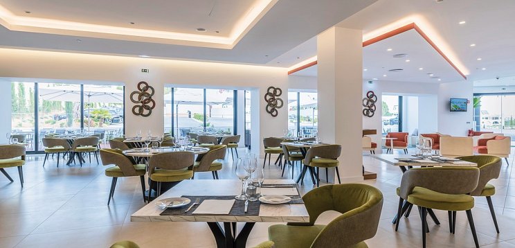 Regency Salgados Hotel & Spa