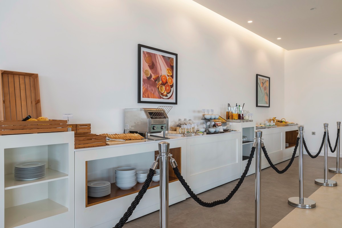 Regency Salgados Hotel & Spa