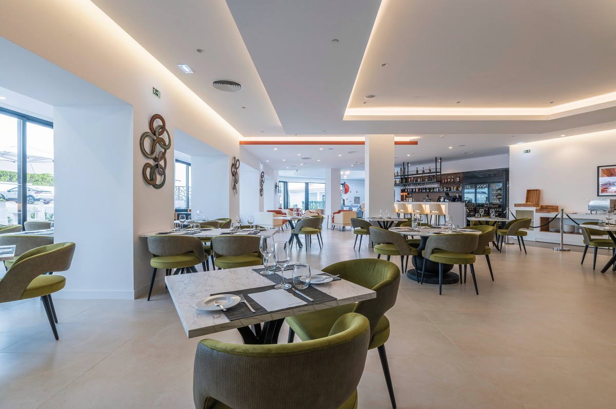 Regency Salgados Hotel & Spa