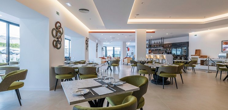 Regency Salgados Hotel & Spa